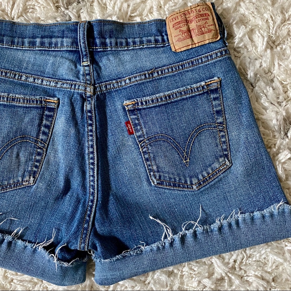 Levi’s 515 Cut-Off Shorts